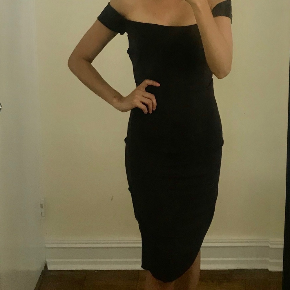 Nicole Miller brown fitted cocktail dress